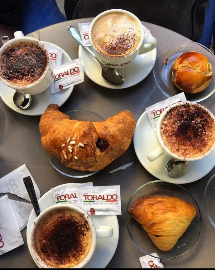Dimora Dei Pastori Bed & Breakfast Naples Exterior photo